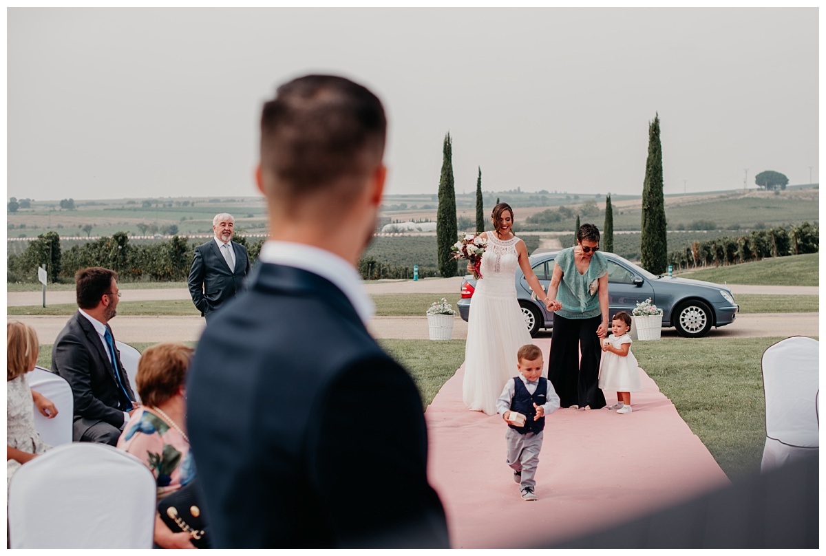 boda-bodega-sommos-barbastro-huesca-muerdelaespina-fotografo-reportaje-boda