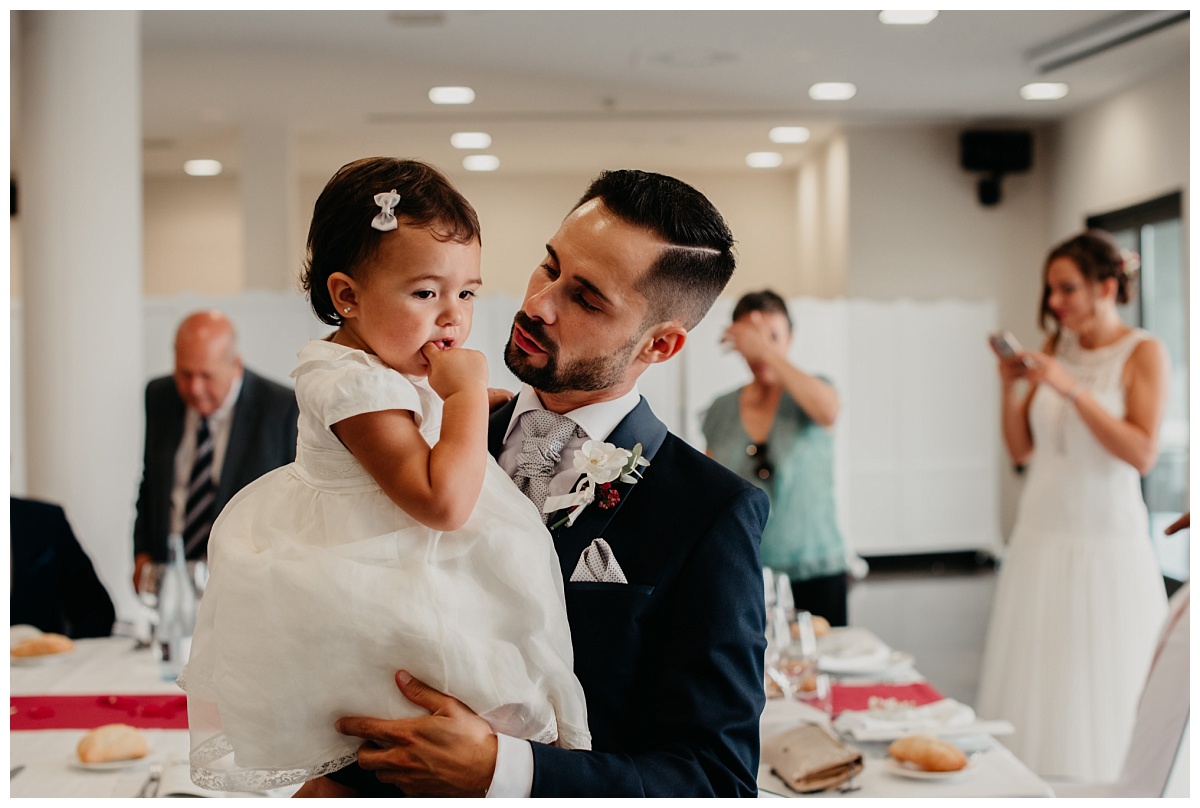 boda-bodega-sommos-barbastro-huesca-muerdelaespina-fotografo-reportaje-boda