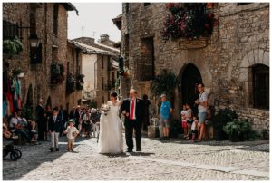 boda-ainsa-huesca-pirineo-fotografía-reportaje-bodas-muerdelaespina