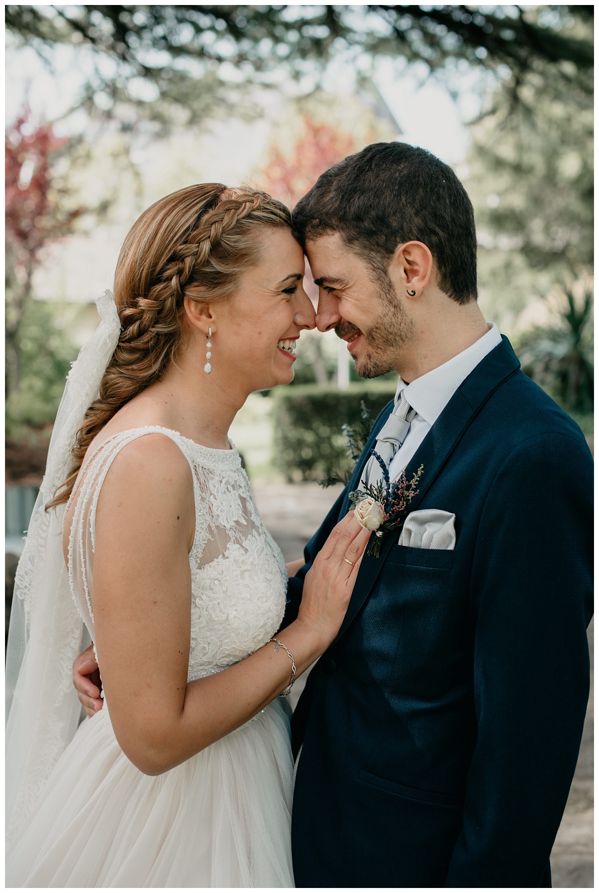 boda-catedral-jaca-huesca-muerdelaespina-fotografo-reportaje-boda-pirineo-hotel-oroel