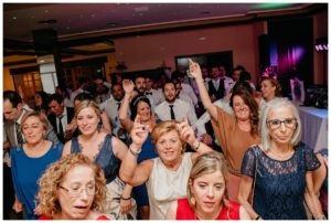 boda-catedral-jaca-huesca-muerdelaespina-fotografo-reportaje-boda-pirineo-hotel-oroel