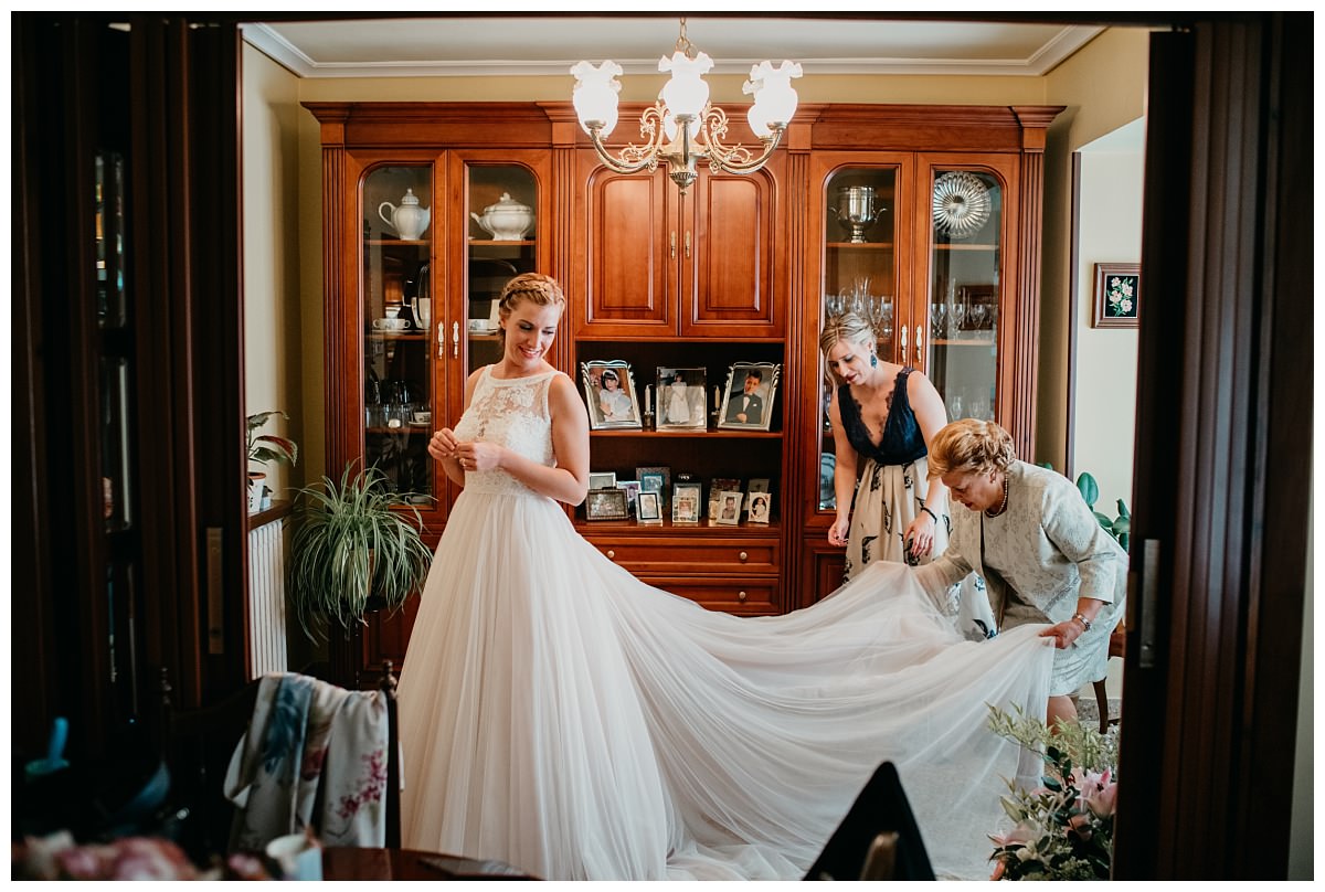 boda-catedral-jaca-huesca-muerdelaespina-fotografo-reportaje-boda-pirineo-hotel-oroel