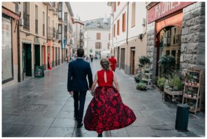 boda-catedral-jaca-huesca-muerdelaespina-fotografo-reportaje-boda-pirineo-hotel-oroel