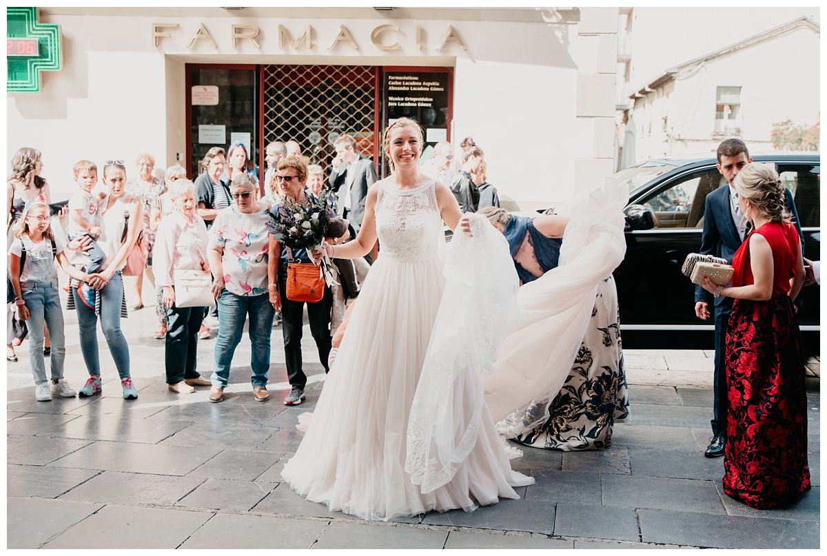 boda-catedral-jaca-huesca-muerdelaespina-fotografo-reportaje-boda-pirineo-hotel-oroel