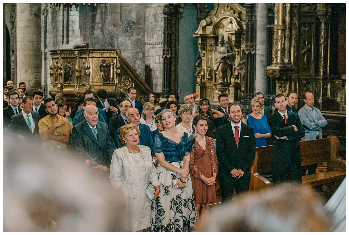 boda-catedral-jaca-huesca-muerdelaespina-fotografo-reportaje-boda-pirineo-hotel-oroel