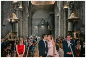 boda-catedral-jaca-huesca-muerdelaespina-fotografo-reportaje-boda-pirineo-hotel-oroel