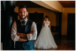 boda-editorial-huesca-castillo-de-san-luis-finca-aire-libre-pirineo-fotografía-reportaje-bodas-muerdelaespina