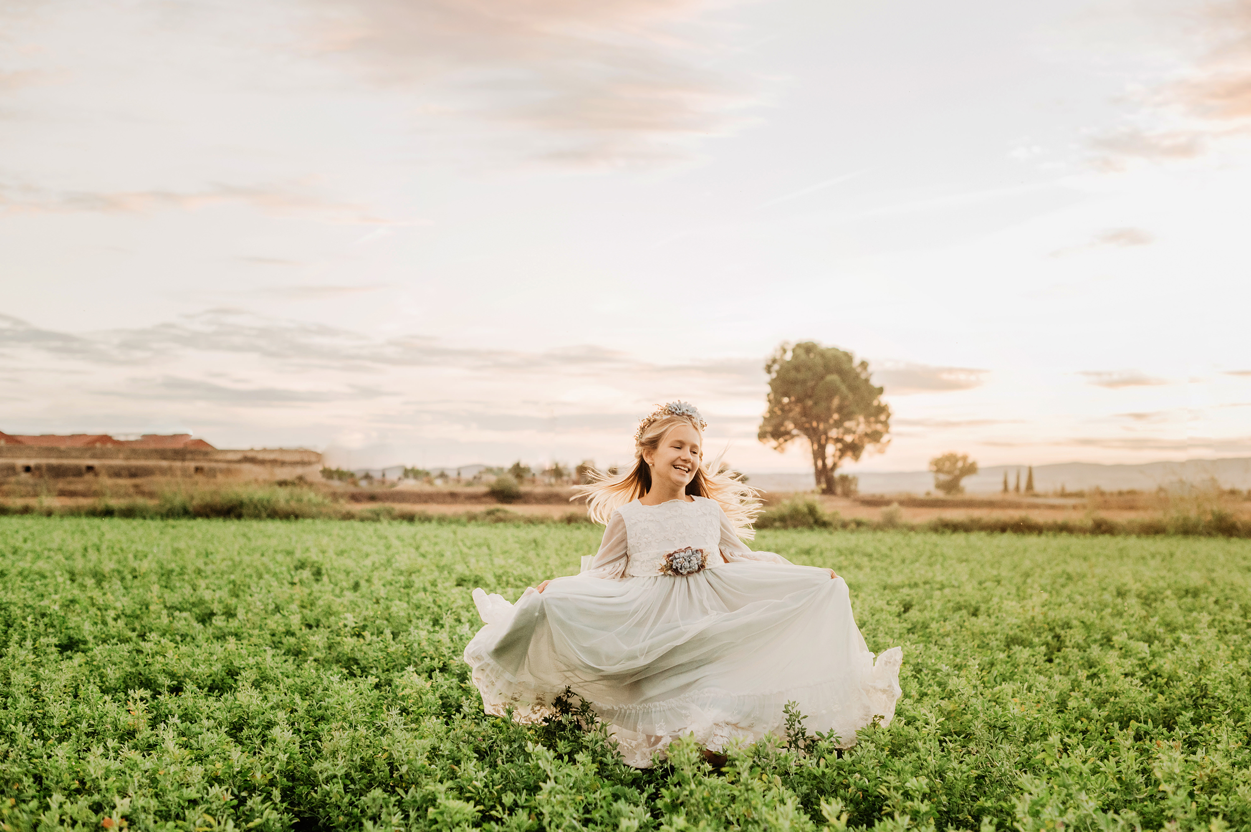 muerdelaespina-reportaje-comunion-huesca-fotografia-zaragoza-niña-vestido-corona-ceremonia-fotos-8