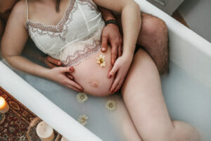 embarazo-sesion-fotos-maternidad-huesca-muerdelaespina-estudio-fotografia